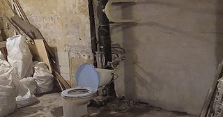 Демонтаж сантехкабины в панельном доме - цена от 1031 рублей | Сварной-Вчг